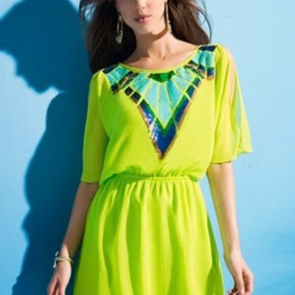 Bebe Neon Green Sequin Cold Shoulder Dress SZ XS/TP - Picture 3 of 9